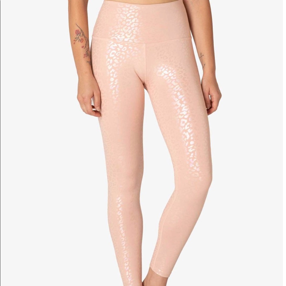 Beyond Yoga Pink Leopard High Waisted Leggings